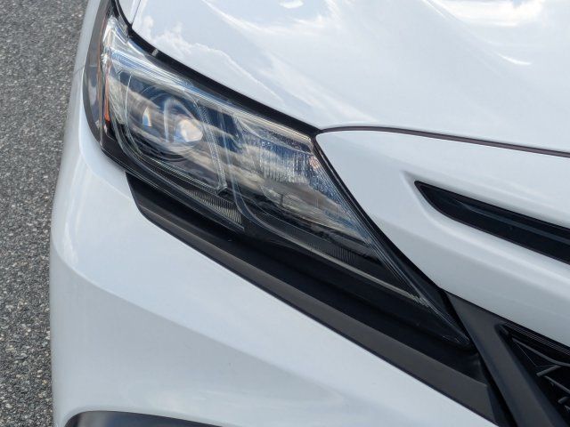 Used 2024 Toyota Camry SE FWD image 10
