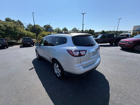 Used 2015 Chevrolet Traverse LTZ FWD image 21