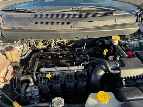 Used 2018 Dodge Journey SE w/ Popular Equipment Group image 11