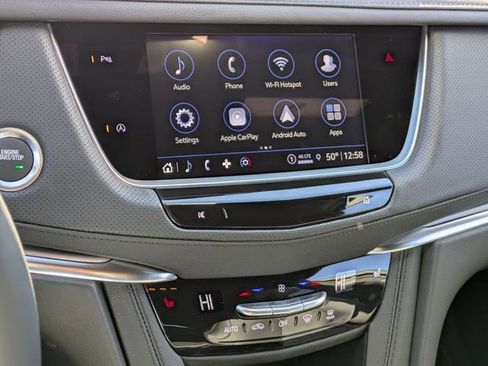 New 2025 Cadillac XT5 Luxury image 18