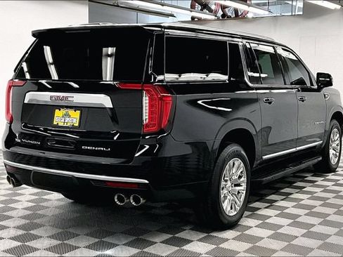 Used 2024 GMC Yukon XL Denali AWD/4WD image 13