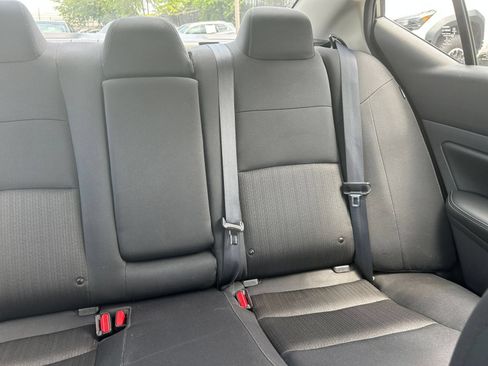 Used 2025 Nissan Altima 2.5 SV FWD image 32