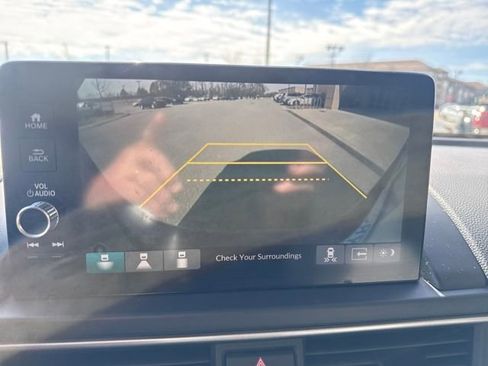 Used 2023 Honda Pilot EX-L image 16