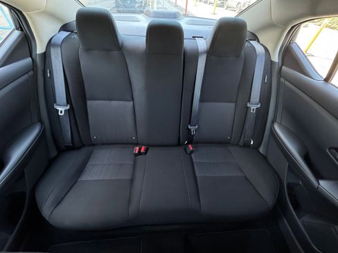 Used 2025 Nissan Sentra SV image 37