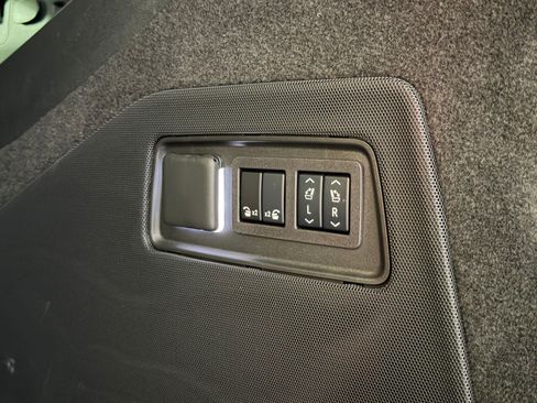 Certified 2024 Cadillac Escalade ESV Sport w/ Touring Package AWD/4WD image 47