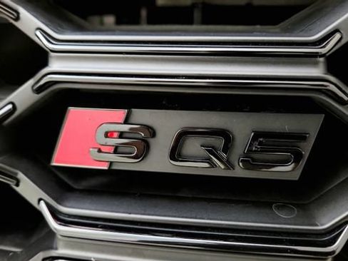 Used 2025 Audi SQ5 Premium Plus AWD/4WD image 31