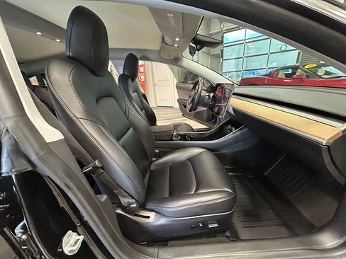Used 2019 Tesla Model 3 Long Range AWD/4WD image 38