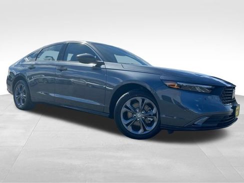 New 2026 Honda Accord EX-L image 1