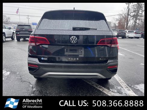 Used 2022 Volkswagen Taos S image 4