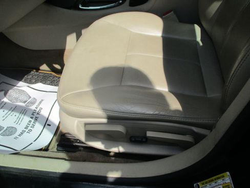 Used 2009 Chevrolet Impala LT w/ Luxury Edition Package FWD image 11