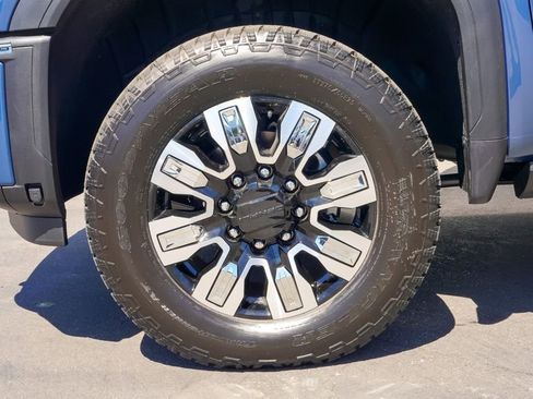 New 2025 GMC Sierra 2500 Denali w/ Denali Reserve Package image 9