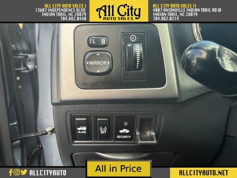 Used 2008 Toyota Matrix XR image 21