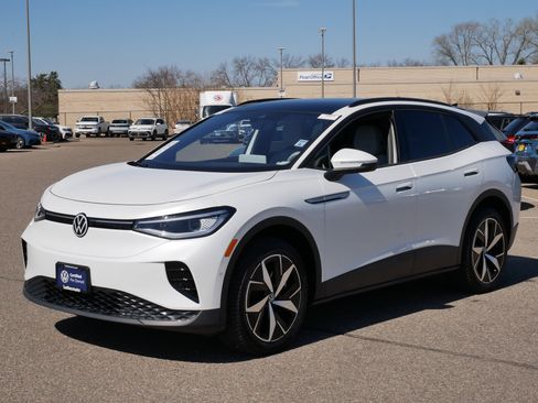 Used 2023 Volkswagen ID.4 Pro S image 3