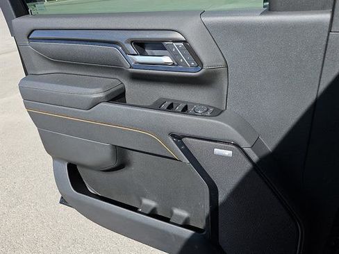 New 2026 GMC Sierra 2500 AT4 w/ AT4 Premium Plus Package image 13