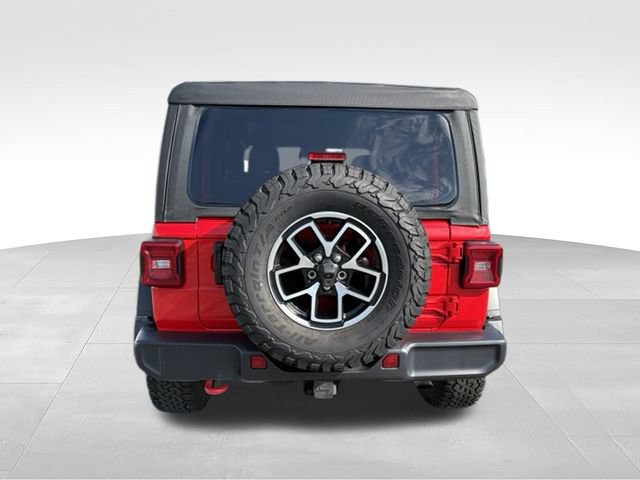 Used 2025 Jeep Wrangler Rubicon w/ Convenience Group AWD/4WD image 14