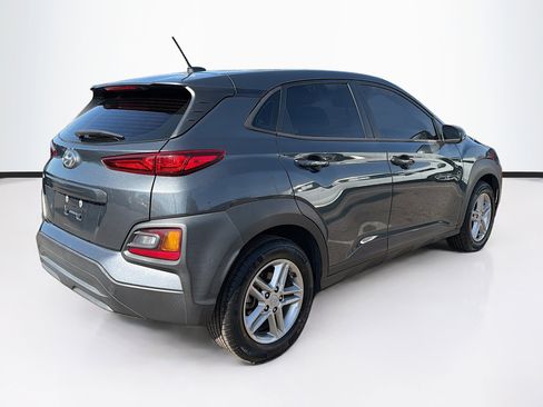 Used 2021 Hyundai Kona SE image 3