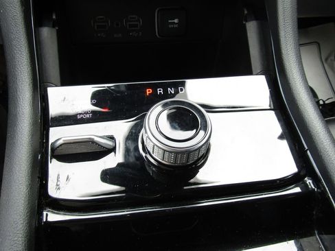 Used 2023 Jeep Grand Cherokee L Limited AWD/4WD image 22