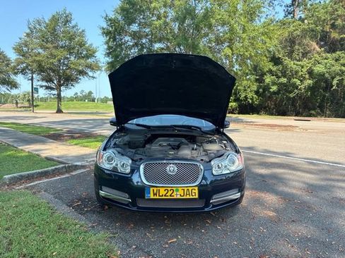 Used 2010 Jaguar XF Luxury RWD image 20