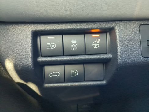 Used 2019 Toyota Avalon Limited image 29