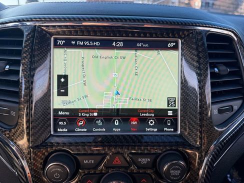 Used 2018 Jeep Grand Cherokee SRT image 30