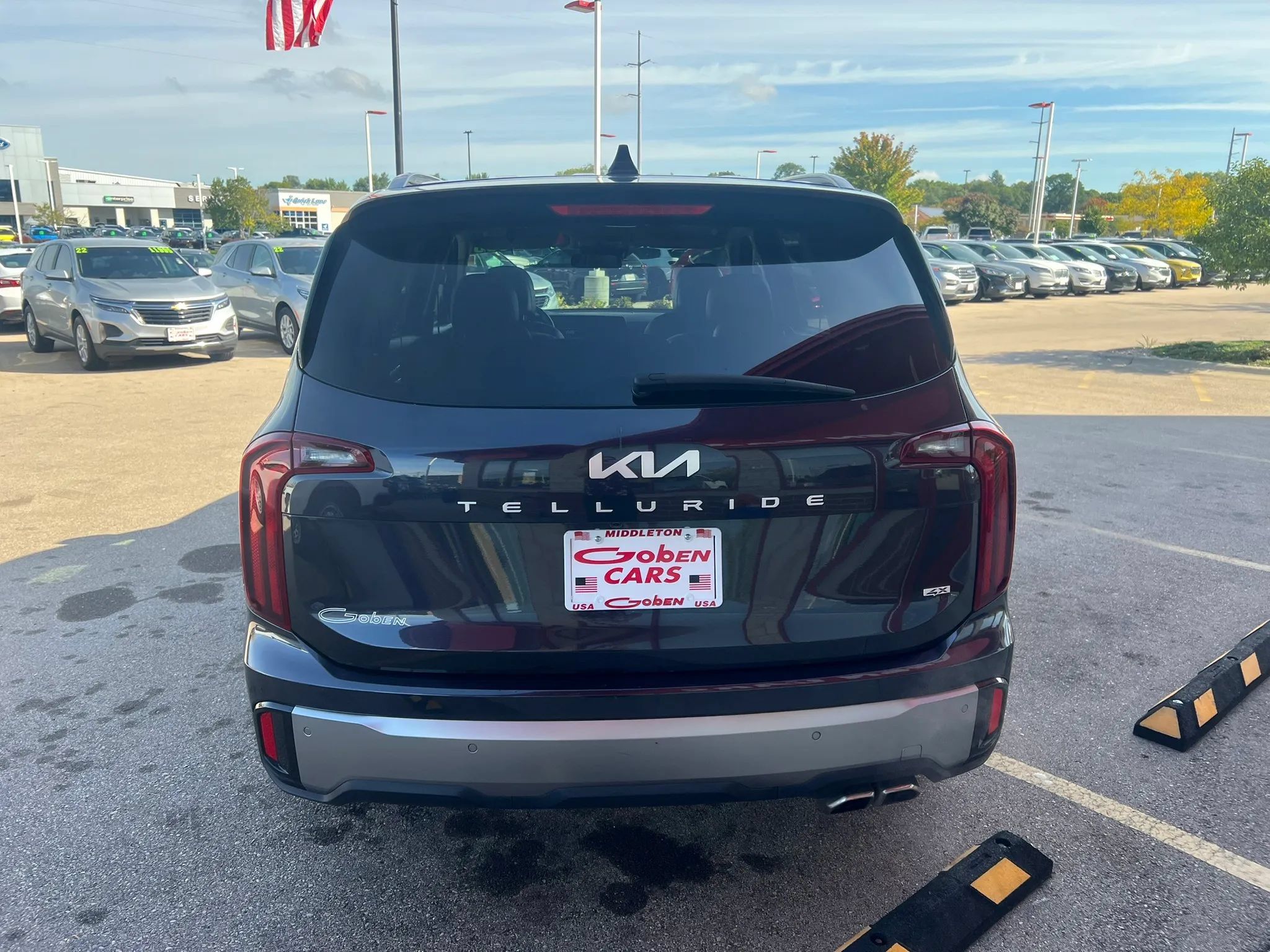 Used 2025 Kia Telluride S AWD/4WD image 4