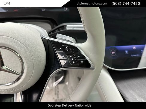Used 2023 Mercedes-Benz EQS 580 4MATIC SUV image 31