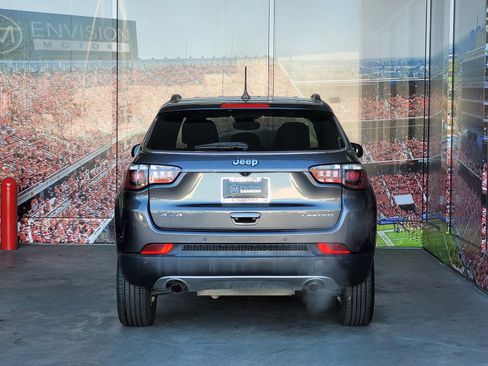 Used 2023 Jeep Compass Limited image 7