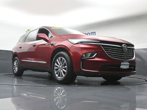 Used 2024 Buick Enclave Premium image 25
