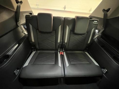 New 2026 Volkswagen Atlas Peak Edition AWD/4WD image 26