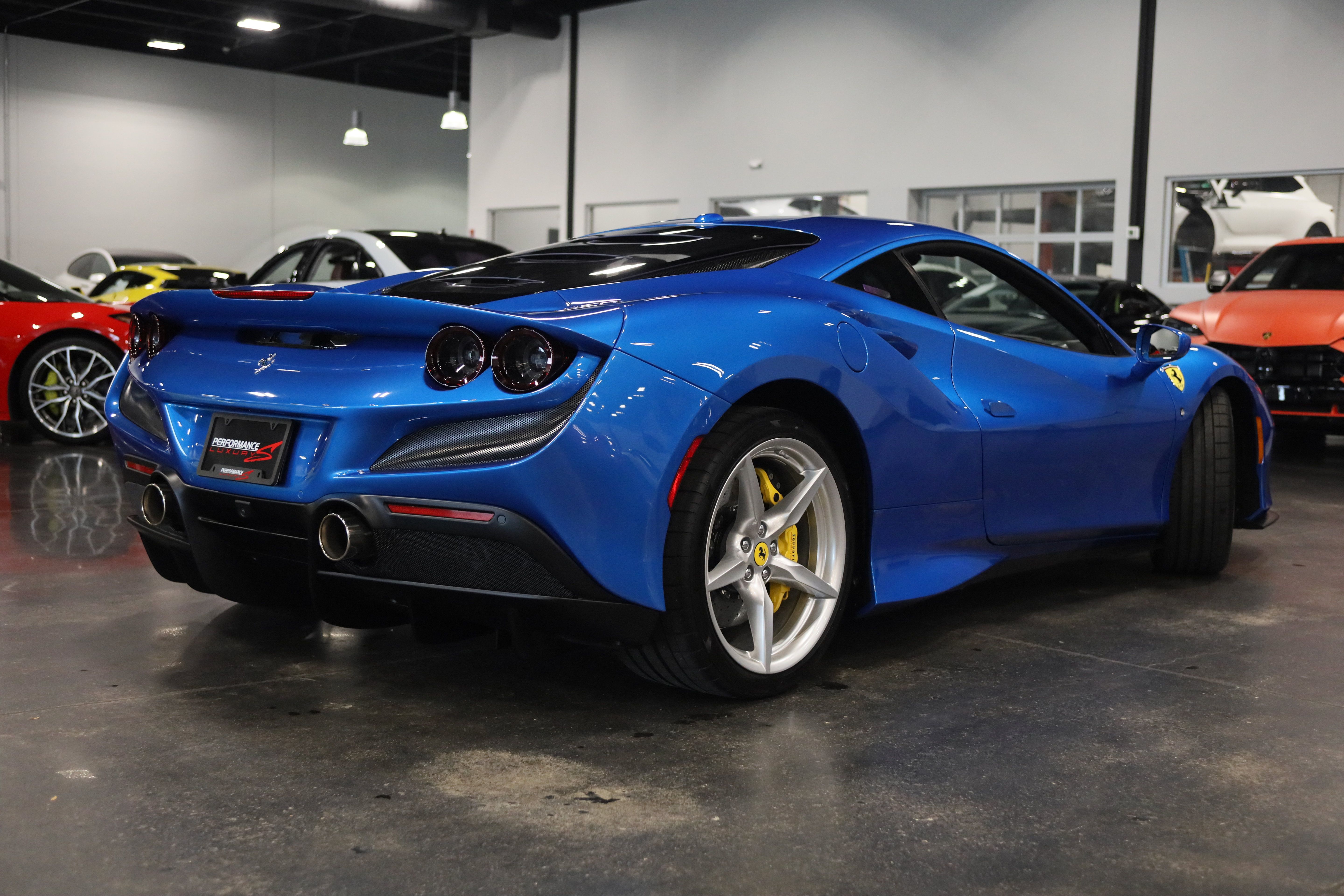 Used 2022 Ferrari F8 Tributo RWD image 6