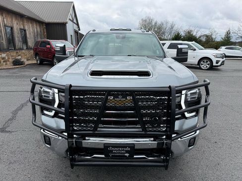 Used 2025 Chevrolet Silverado 3500 LTZ w/ LTZ Texas Edition AWD/4WD image 10