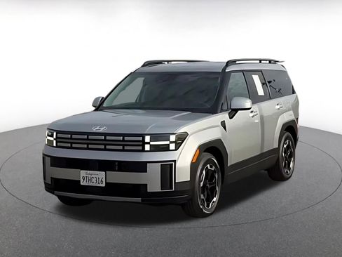 Used 2025 Hyundai Santa Fe SEL image 7