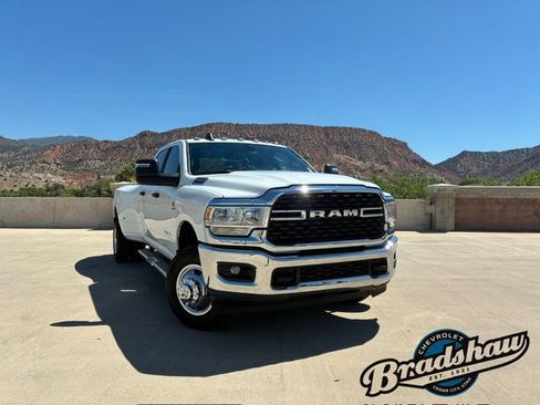 Used 2024 RAM 3500 Big Horn image 2
