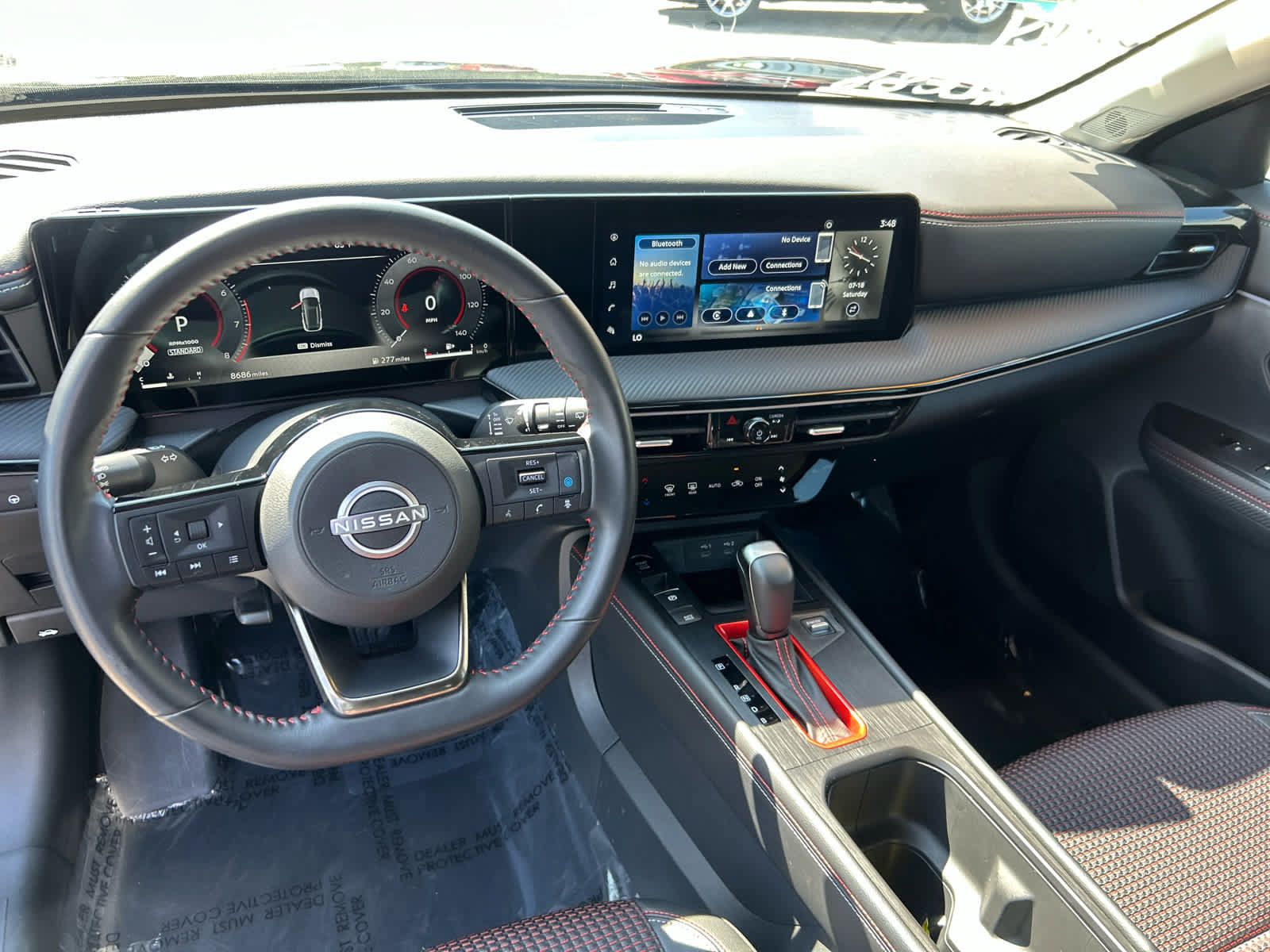 Used 2025 Nissan Kicks SR AWD/4WD image 12
