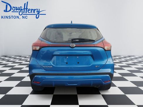 Used 2024 Nissan Kicks SV FWD image 4