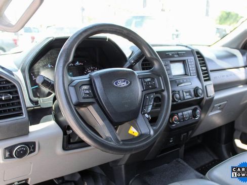 Used 2020 Ford F250 XL w/ Power Equipment Group RWD image 16