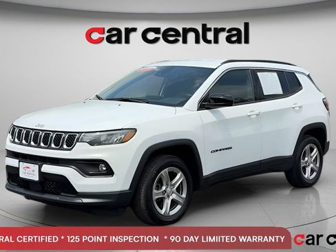 Used 2024 Jeep Compass Latitude w/ Altitude Special Edition AWD/4WD image 1