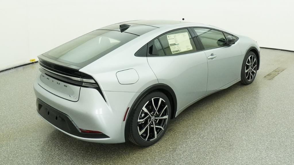 New 2026 Toyota Prius Plug-In Hybrid FWD image 35
