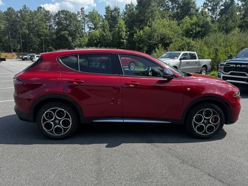 Used 2024 Alfa Romeo Tonale Ti AWD/4WD image 4