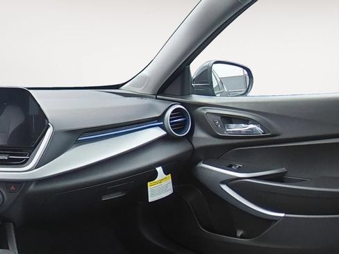 New 2026 Chevrolet Trax LS w/ LS Convenience Package FWD image 28