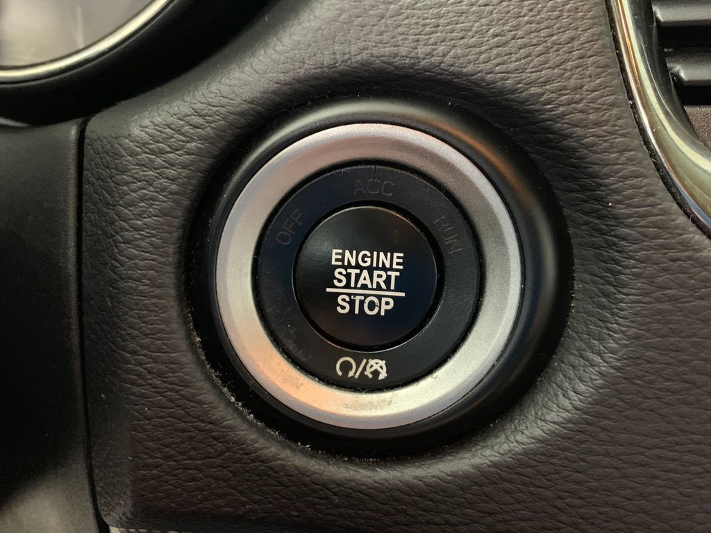 Used 2018 Dodge Durango GT AWD/4WD image 28