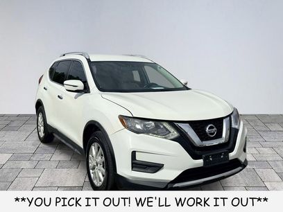 Used 2017 Nissan Rogue SV