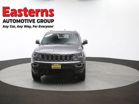 Used 2020 Jeep Grand Cherokee Laredo AWD/4WD image 51