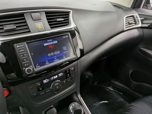 Used 2019 Nissan Sentra SV image 11