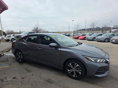 Used 2021 Nissan Altima 2.5 SV image 3