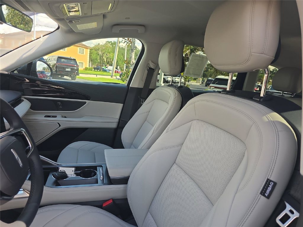 New 2026 Lincoln Nautilus Premier AWD/4WD image 16