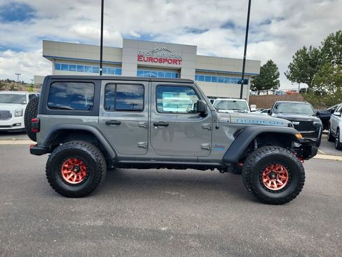 Used 2022 Jeep Wrangler Unlimited Rubicon 4xe w/ Cold Weather Group AWD/4WD image 2