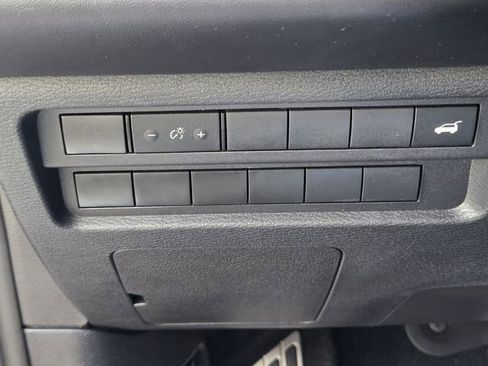 Used 2025 Mitsubishi Outlander SEL image 27