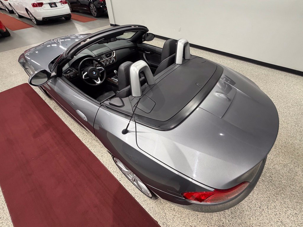 Used 2012 BMW Z4 sDrive35i RWD image 22
