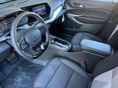 New 2026 Chevrolet Trax RS image 11